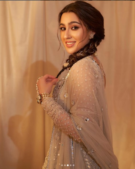 Wedding Collection
Designer Sharar
Pakistani Dress