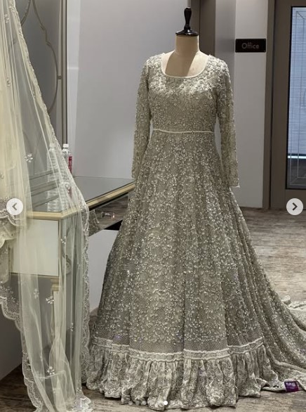 Designer Handmade Trail lehenga