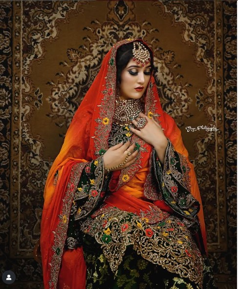 3d embroidery
Green Yellow Orange Salwar Suit