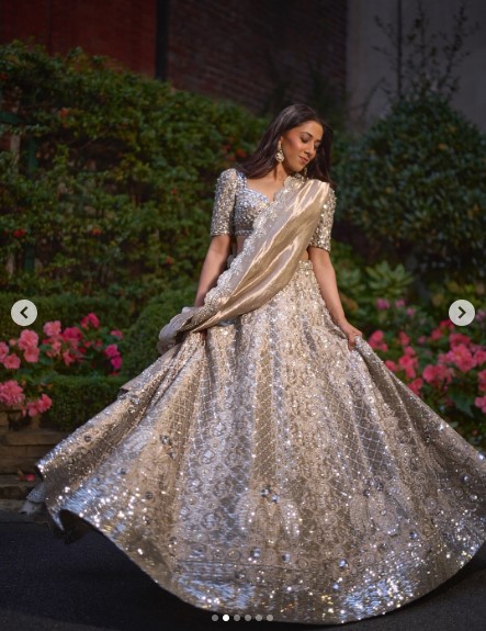 Mirror Anarkali Lehenga for Brides 2025
Bollywood Celebrity Inspired Lehenga