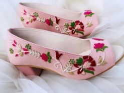 women and girls Baby pink party wear mid heels sandal with beautiful embroidery - DN-2063